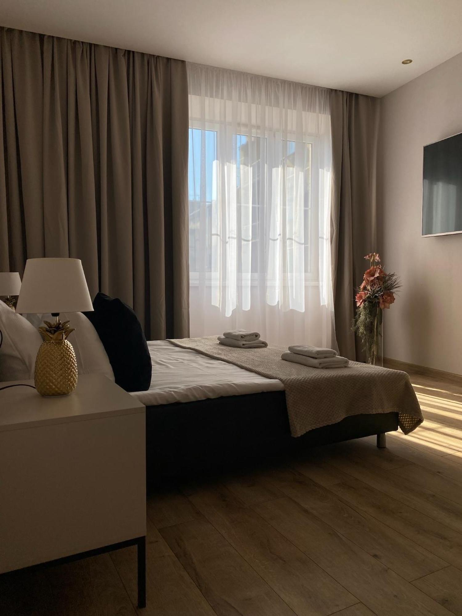 Leo Apartments Old Town Krakow Luaran gambar