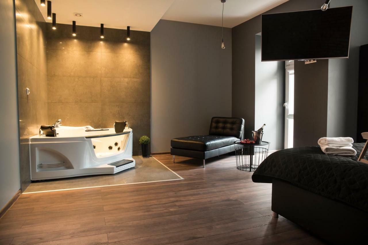 Leo Apartments Old Town Krakow Luaran gambar