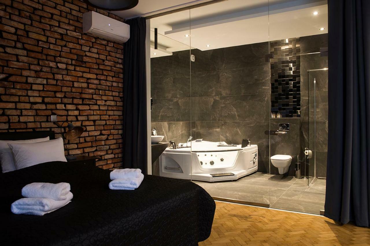 Leo Apartments Old Town Krakow Luaran gambar